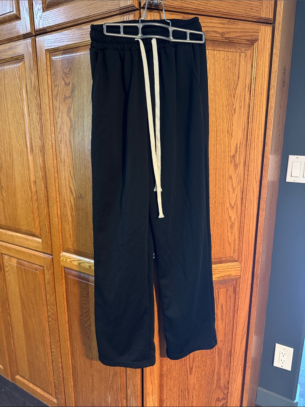 Youth Black Drawstring Sweatpants